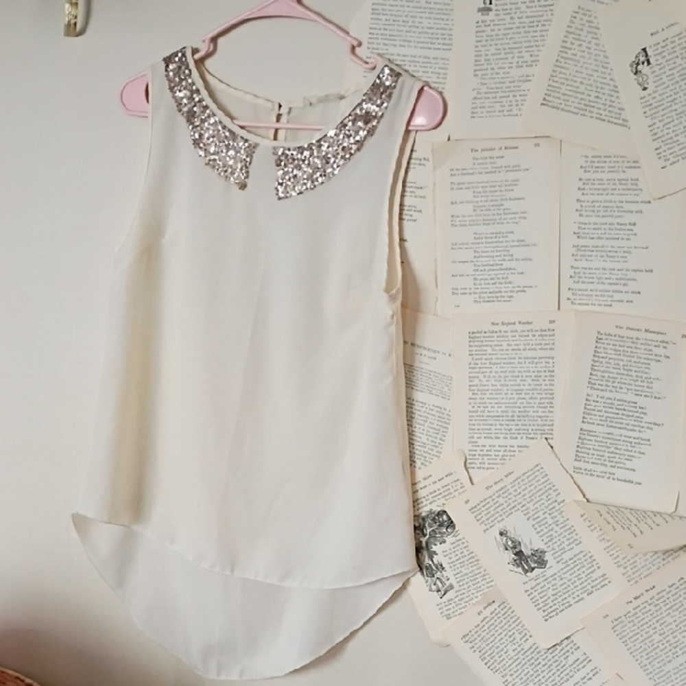 Pearl Brand Sequined Collar Sleeveless Blouse